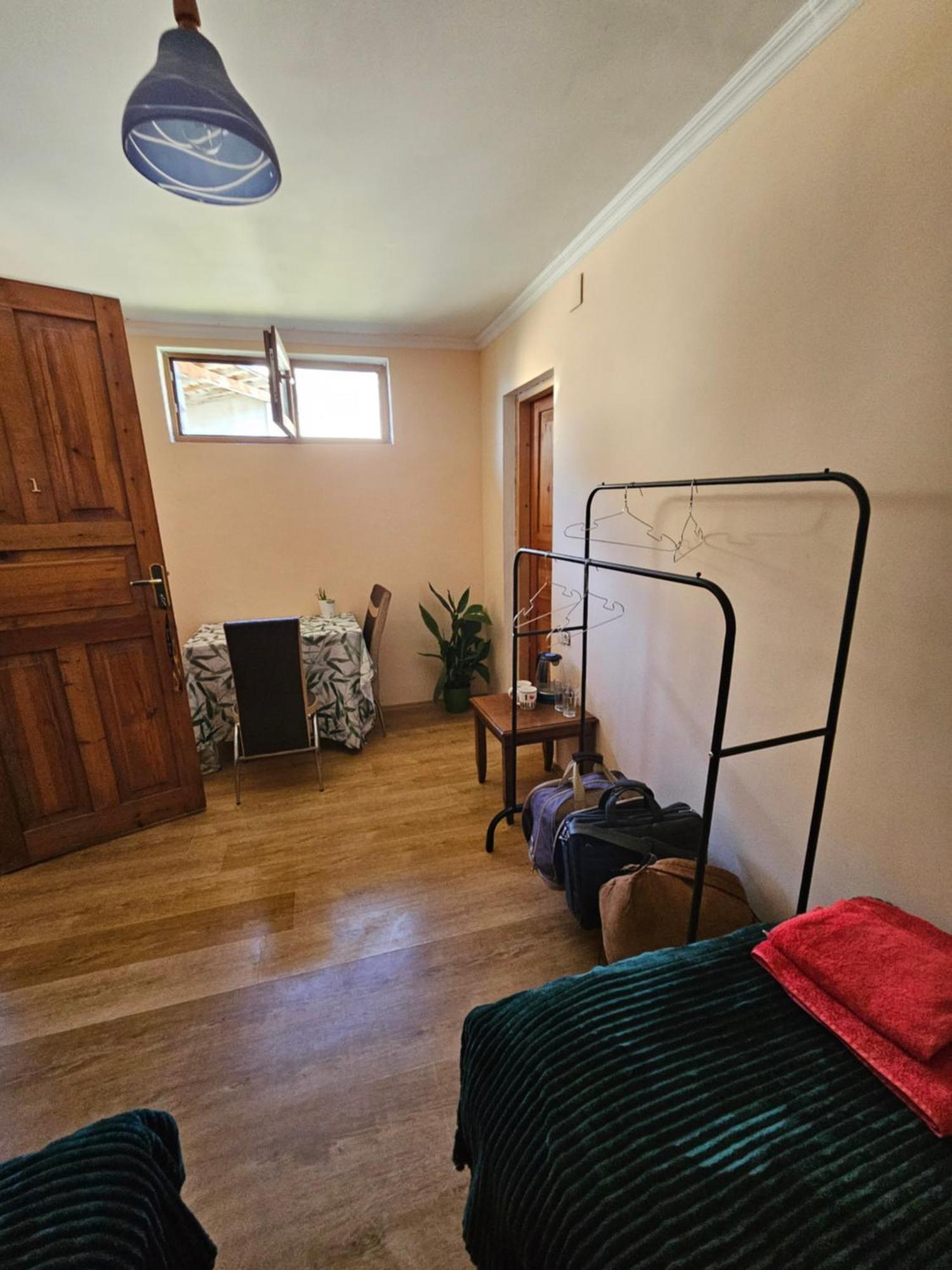 Guest House Goshtela Местия Экстерьер фото